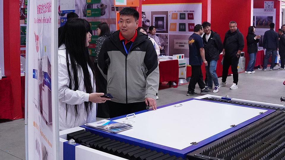 激光切割機(jī)價(jià)格、激光切管機(jī)、激光切割機(jī)廠家